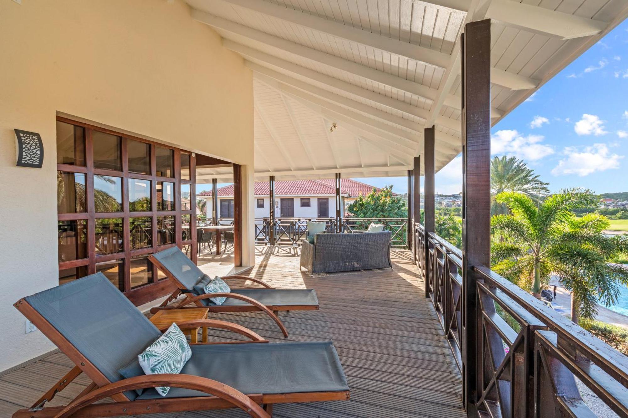 Blue Bay Villa'S Екстериор снимка